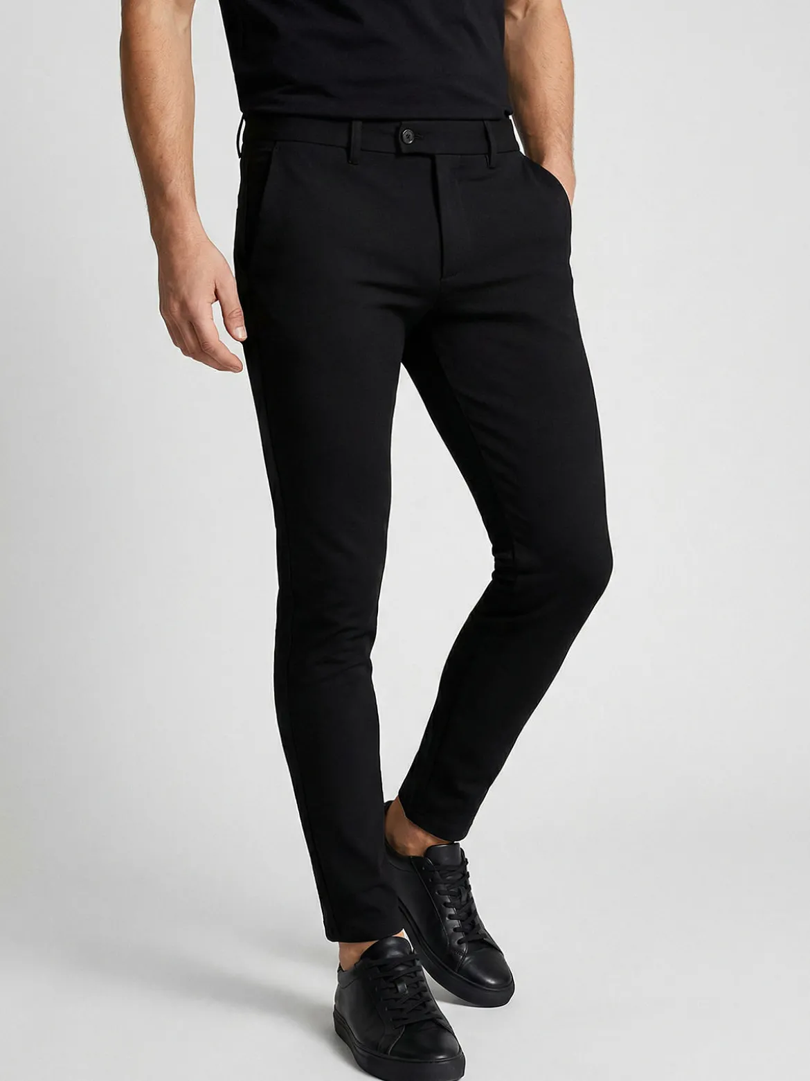 Ange Wear Pantaloni skinny da uomo elasticizzati - nero