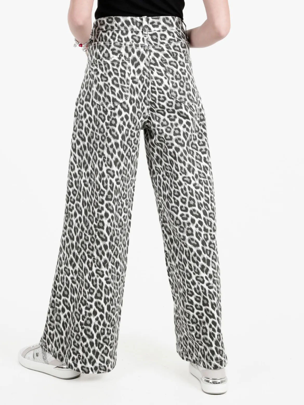 Baseventi Pantaloni donna animalier a gamba larga