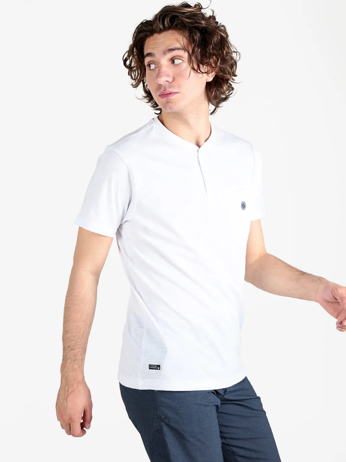 Be Board T-shirt uomo con taschino sul petto e bottoncini sullo scollo
