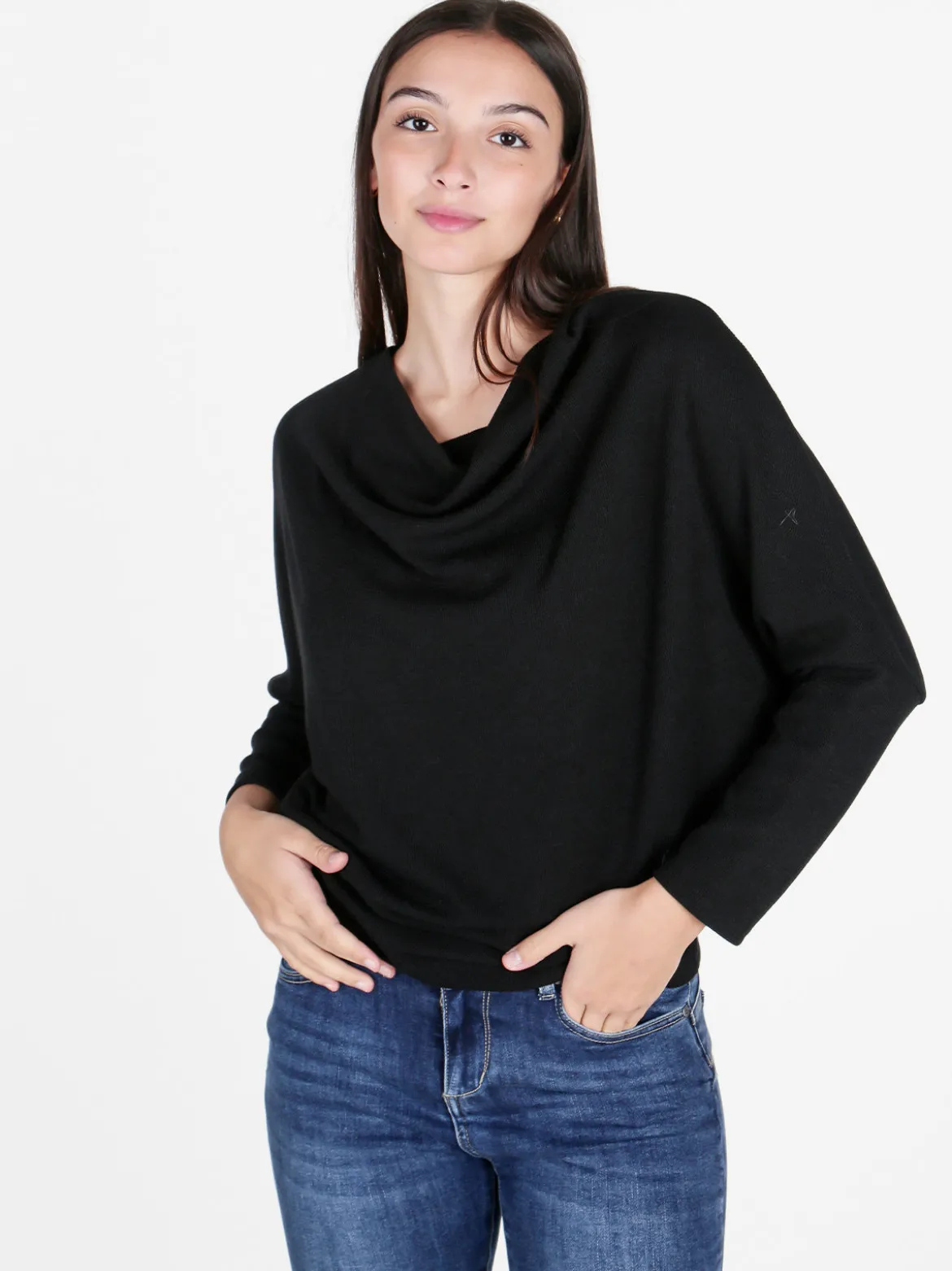 Caspiche Blusa donna con scollo a cascata e maniche a pipistrello