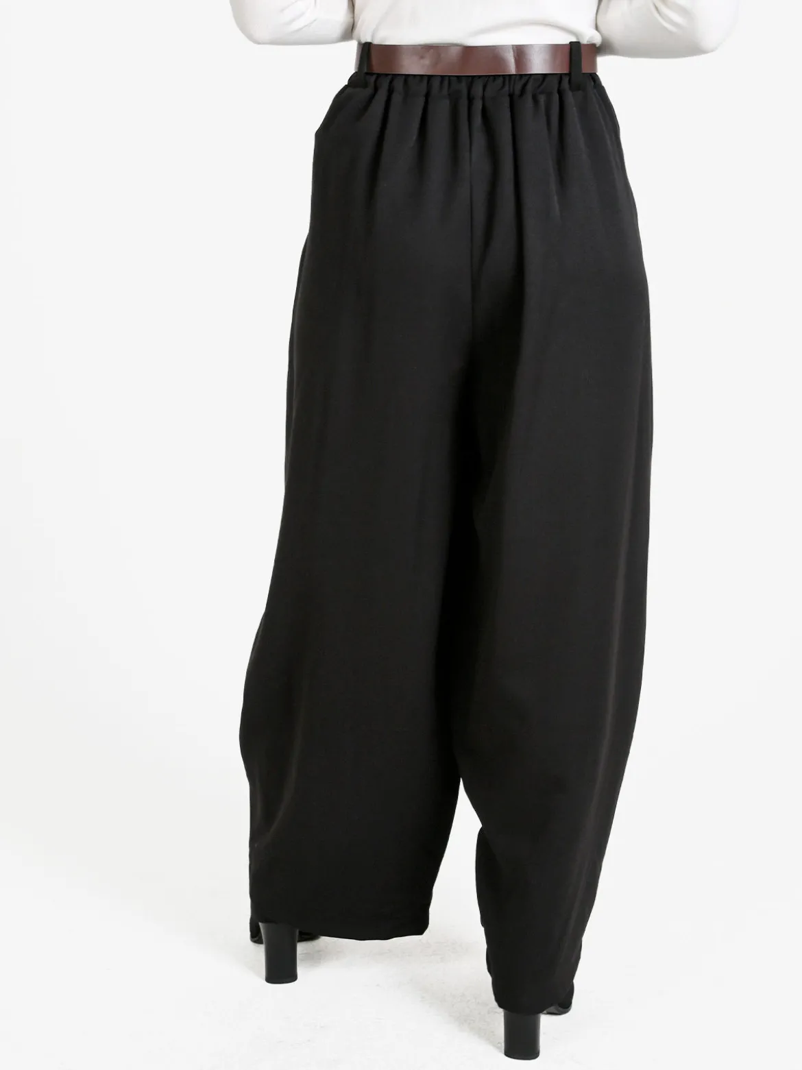 Daystar Pantaloni donna casual a palloncino con cintura - nero