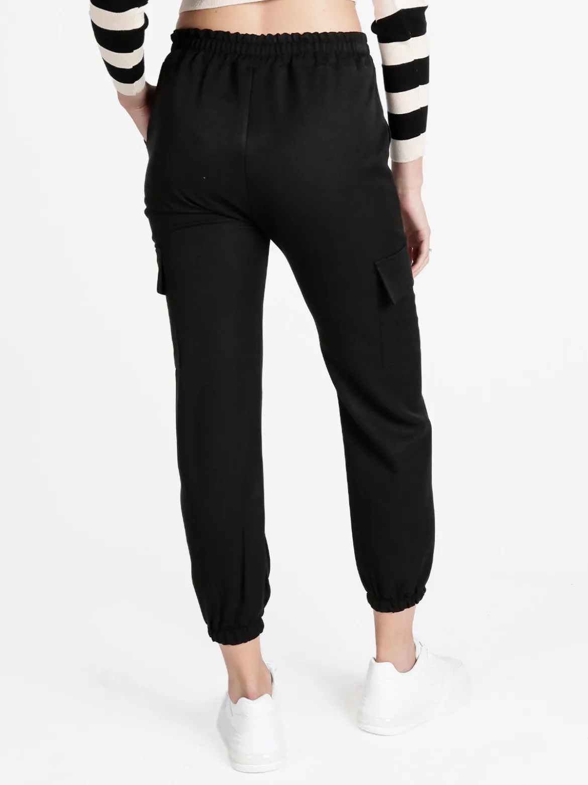 Frenetika Pantaloni cargo da donna con polsini