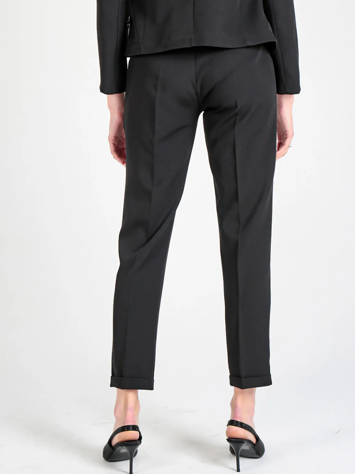 Frenetika Pantaloni classici da donna con risvolto