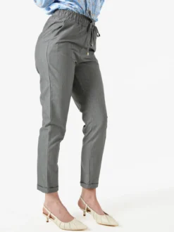 Frenetika Pantaloni donna casual con elastico in vita e risvolto sul finale - grigio