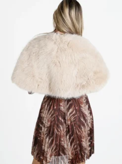 Gian Marco Venturi Scialle donna in pelliccia sintetica con gancino - beige