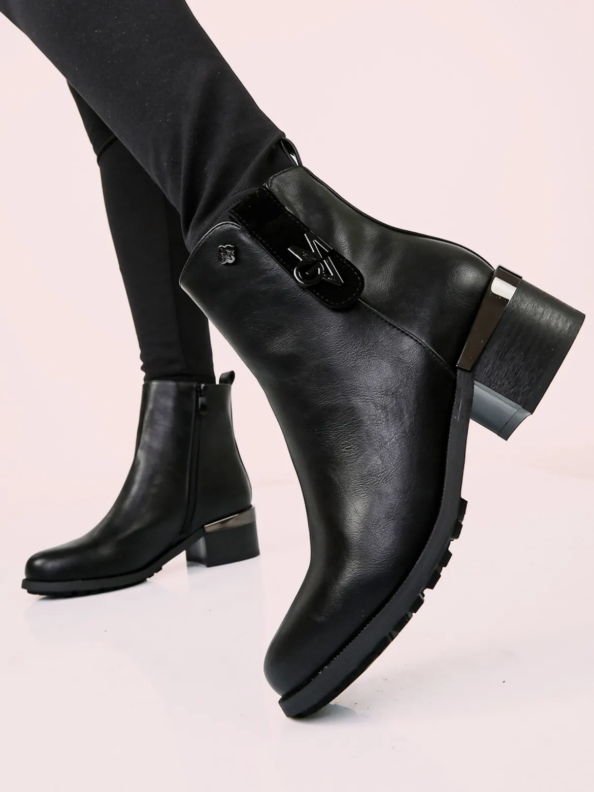 Gian Marco Venturi Stivaletti minimal da donna - nero