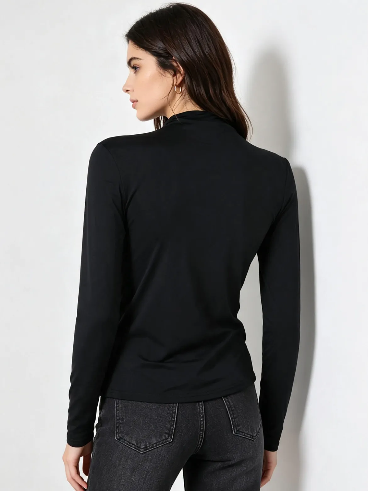 Gondola Blu Maglia donna accollata a maniche lunghe con drappeggio laterale - nero