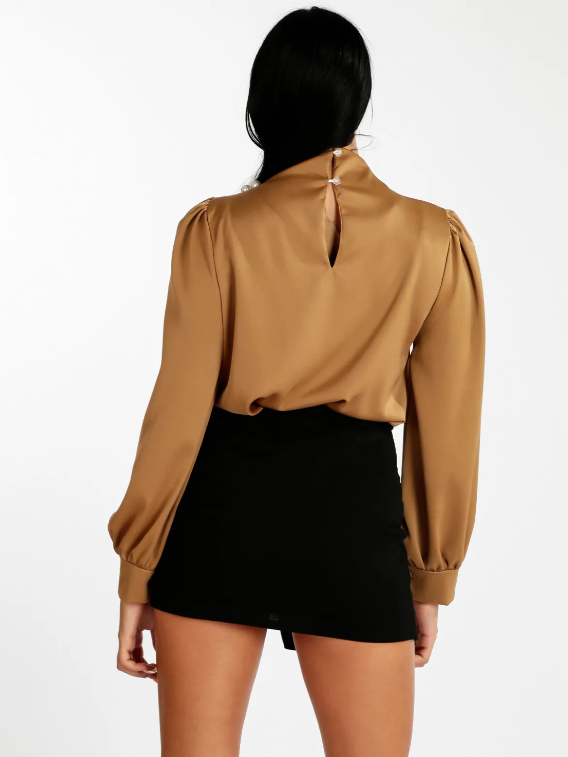 Jack Moda Blusa donna in raso con bottoni a perla
