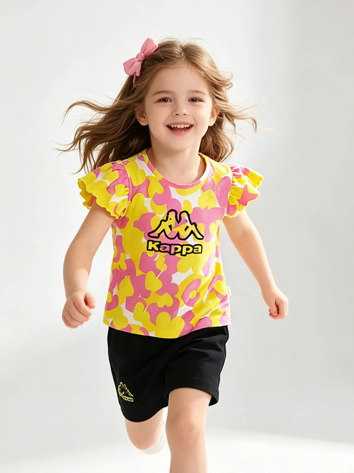Kappa Completo corto da neonata 2 pezzi in cotone con maniche a volant e shorts - rosa