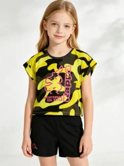 Kappa Completo corto da ragazza in cotone con t-shirt mimetica e shorts - giallo