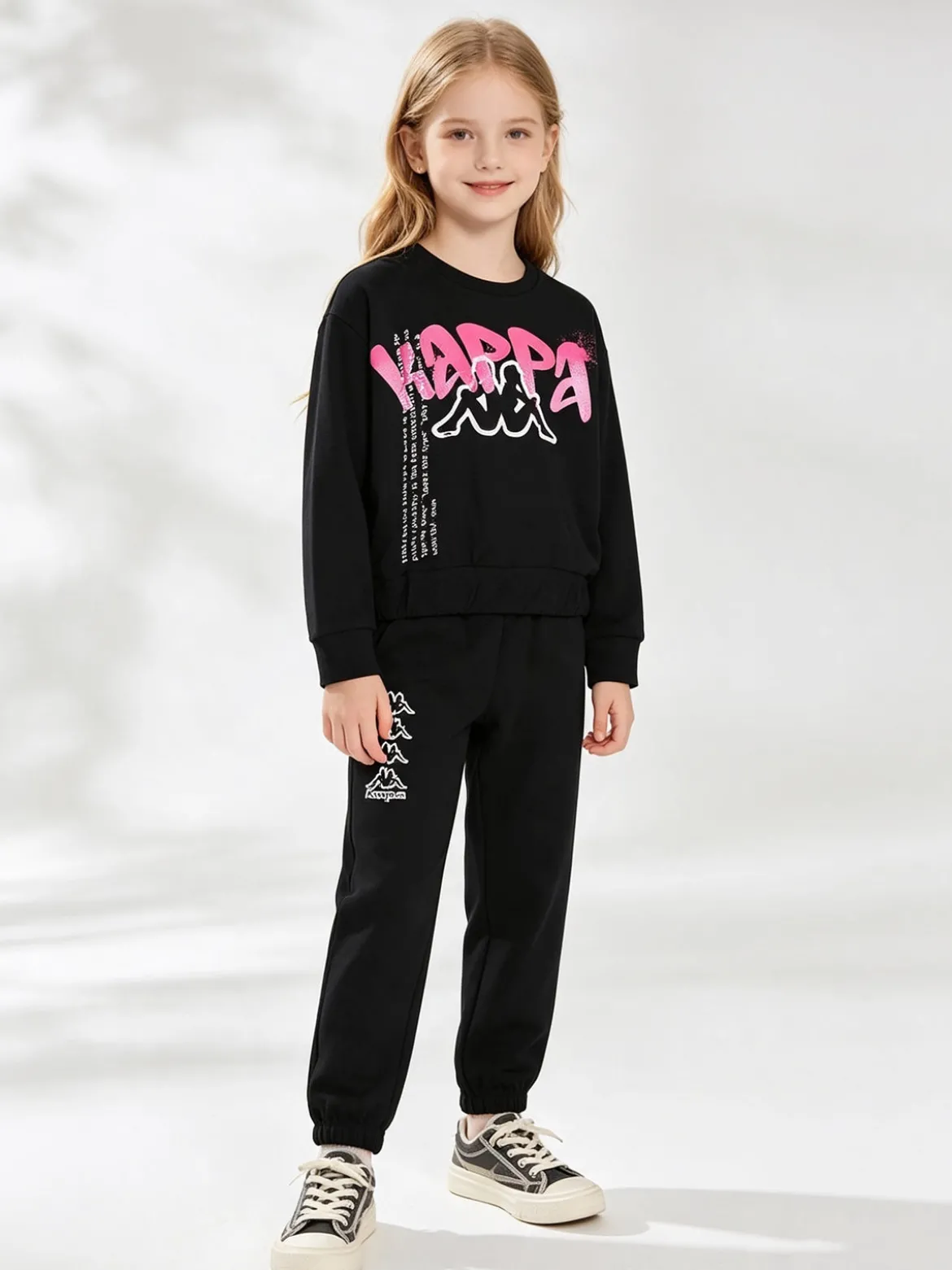 Kappa Completo tuta da ragazza con felpa cropp e pantaloni in cotone - nero