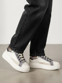 Keys Sneakers donna in pelle con borchie e platform