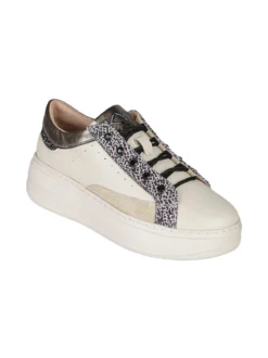 Keys Sneakers donna in pelle con borchie e platform - beige