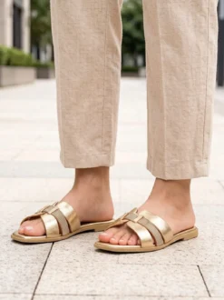 La Cuoieria Ciabatte donna in pelle con micro borchie - oro