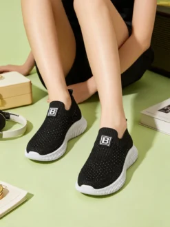 Laura Biagiotti Sneakers donna slip on con borchie - nero