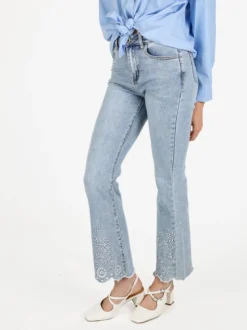 Lissimo Jeans a zampa da donna con ricami e strass