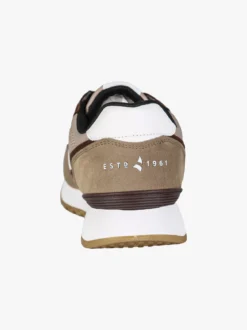 Navigare Sneakers stringate da uomo con platform - marrone