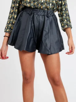 New Collection Shorts donna in ecopelle