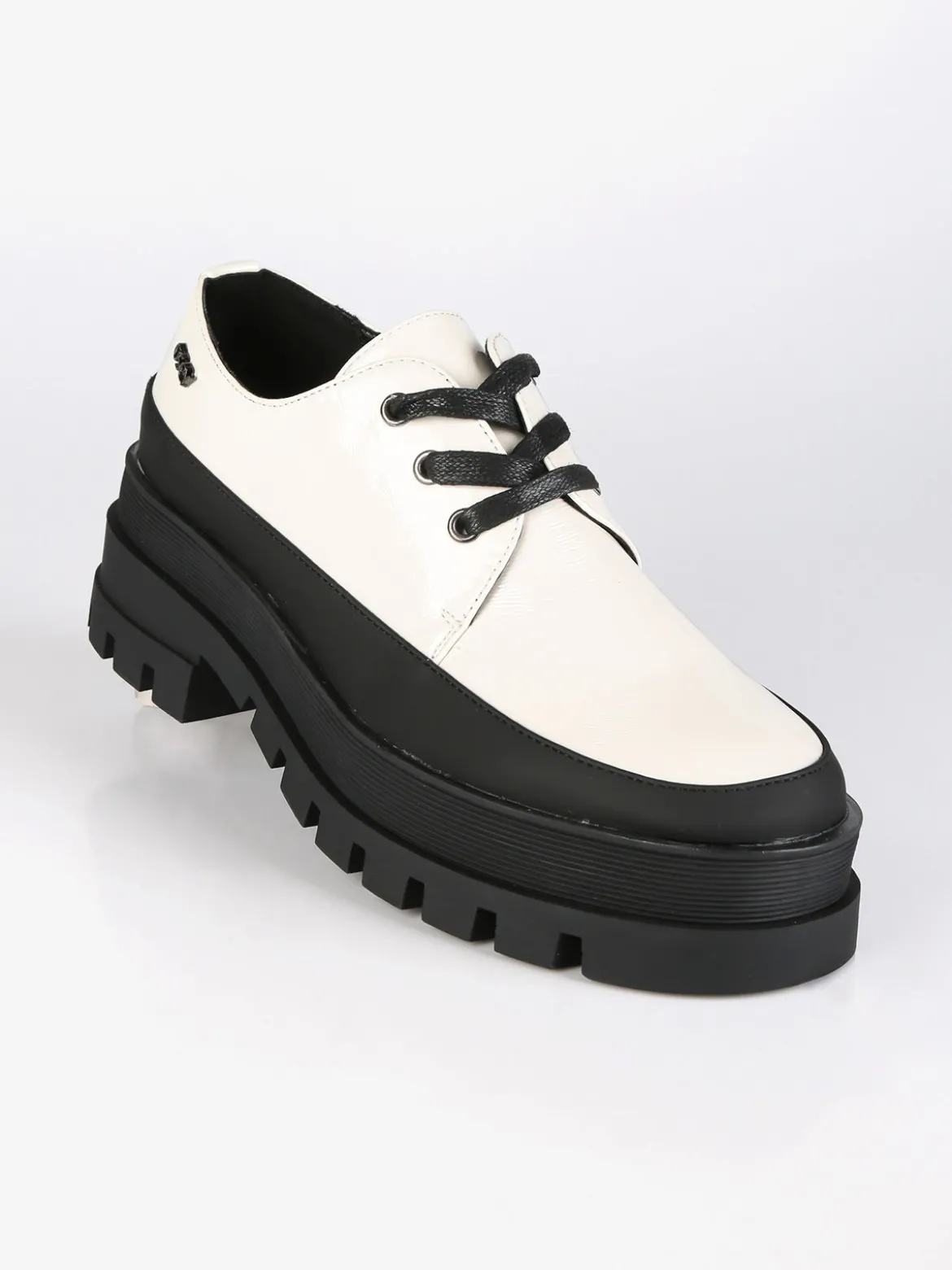 Osey Francesine da donna in vernice con platform