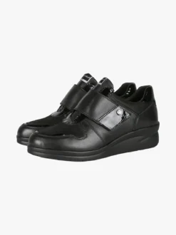 Riposella Scarpe in pelle da donna con strappo e zeppa - nero