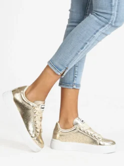Saralòpez Sneakers traforata da donna con platform