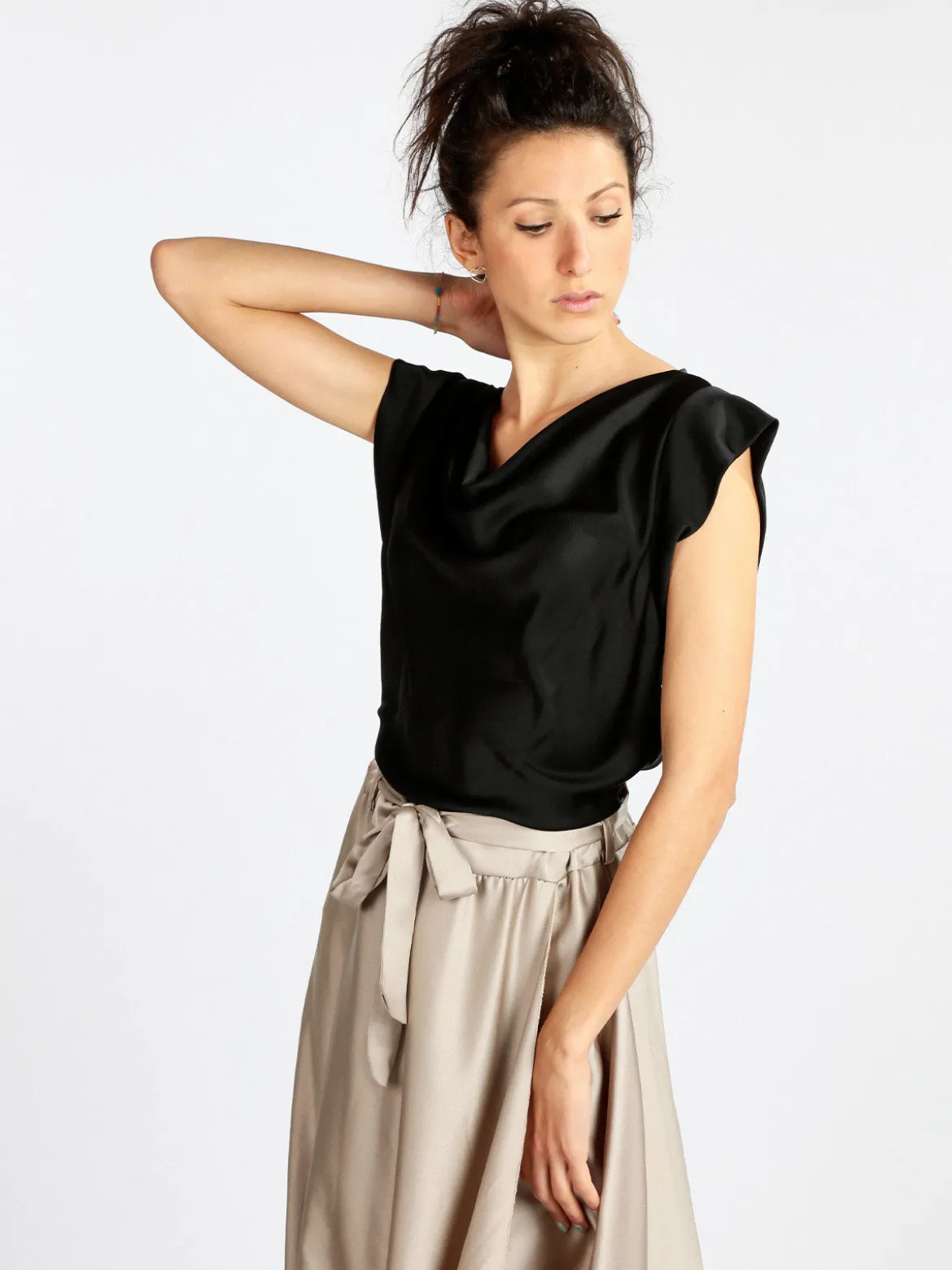 Solada Blusa donna con scollo a cascata