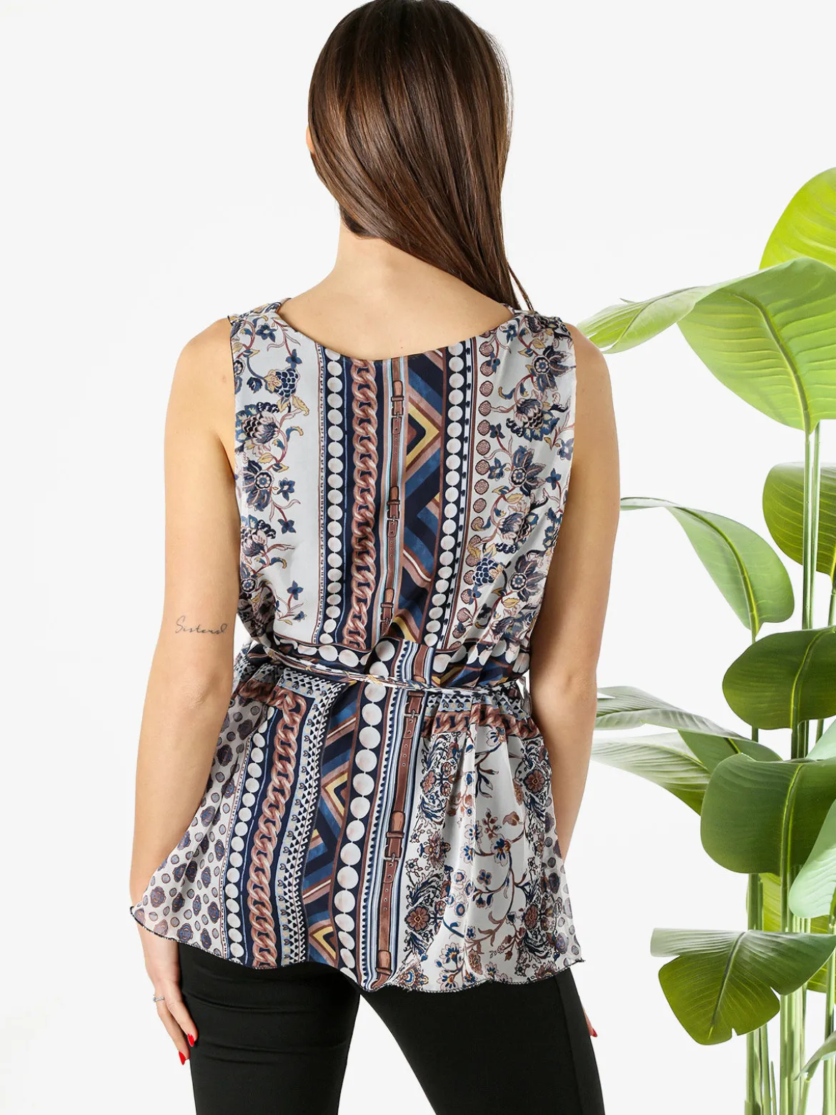 Solada Blusa donna smanicata con scollo a cascata e stampe - blu scuro