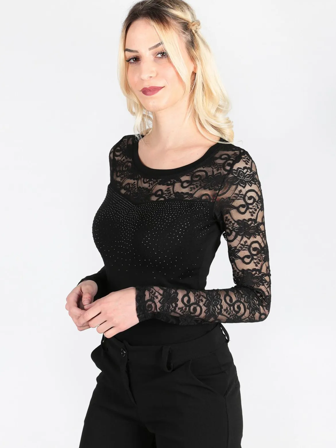 Solada Body con maniche in pizzo e strass