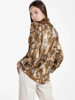 Solada Camicia donna con stampa animalier a maniche lunghe