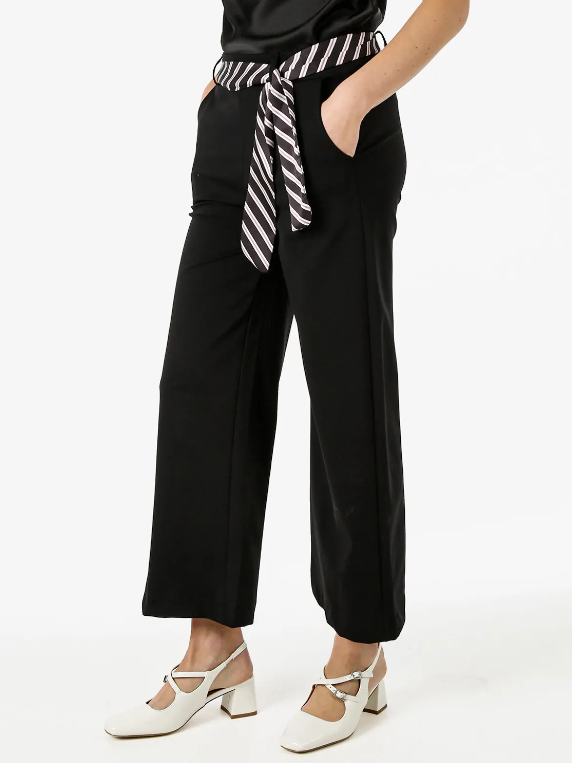 Solada Pantaloni donna cropped a gamba larga con cintura a foulard - nero
