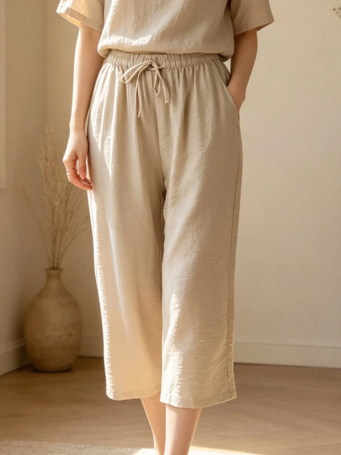 Solada Pantaloni donna cropped a gamba larga con coulisse - beige