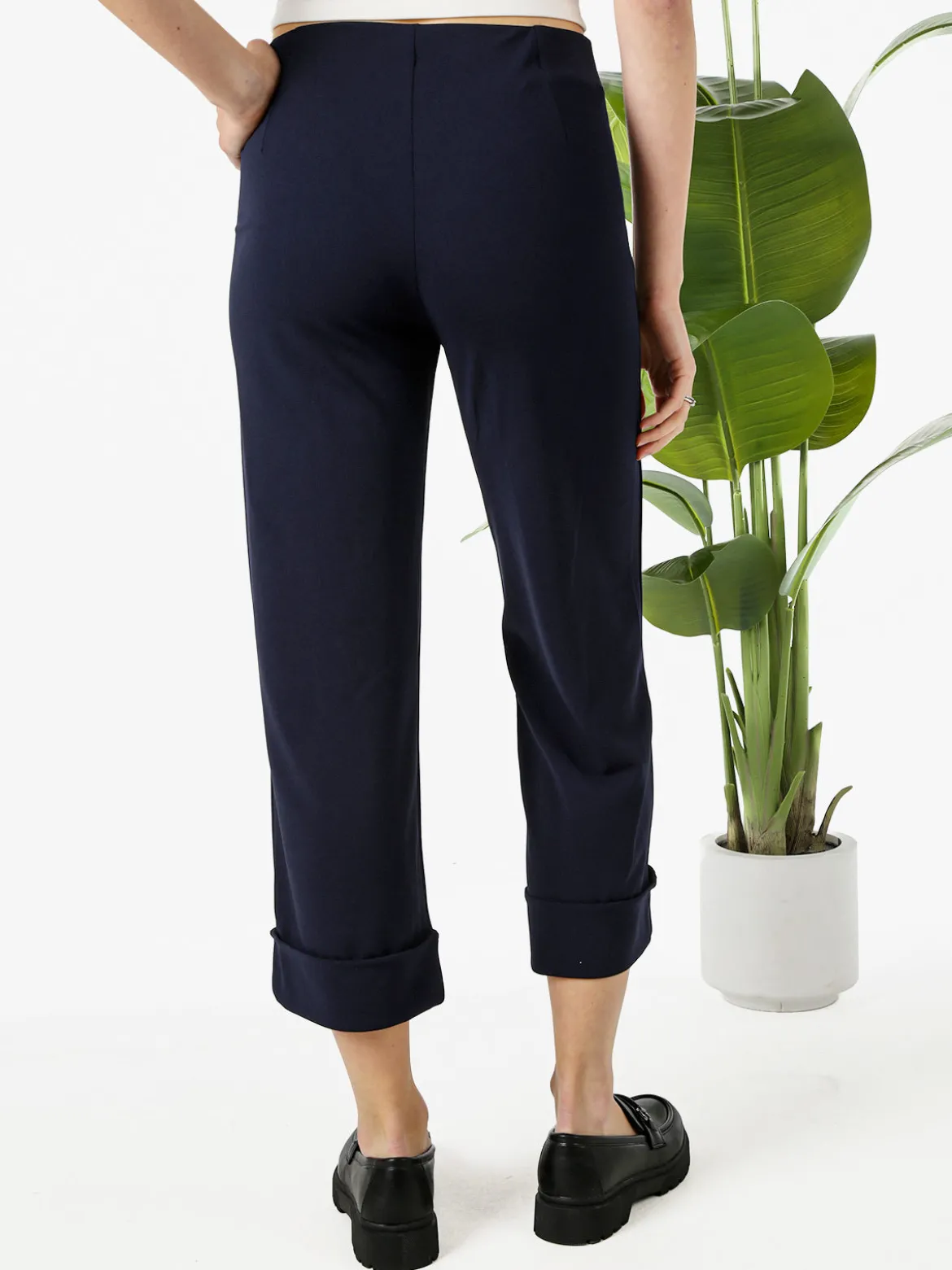 Solada Pantaloni donna cropped a vita alta con risvolto alto - blu scuro