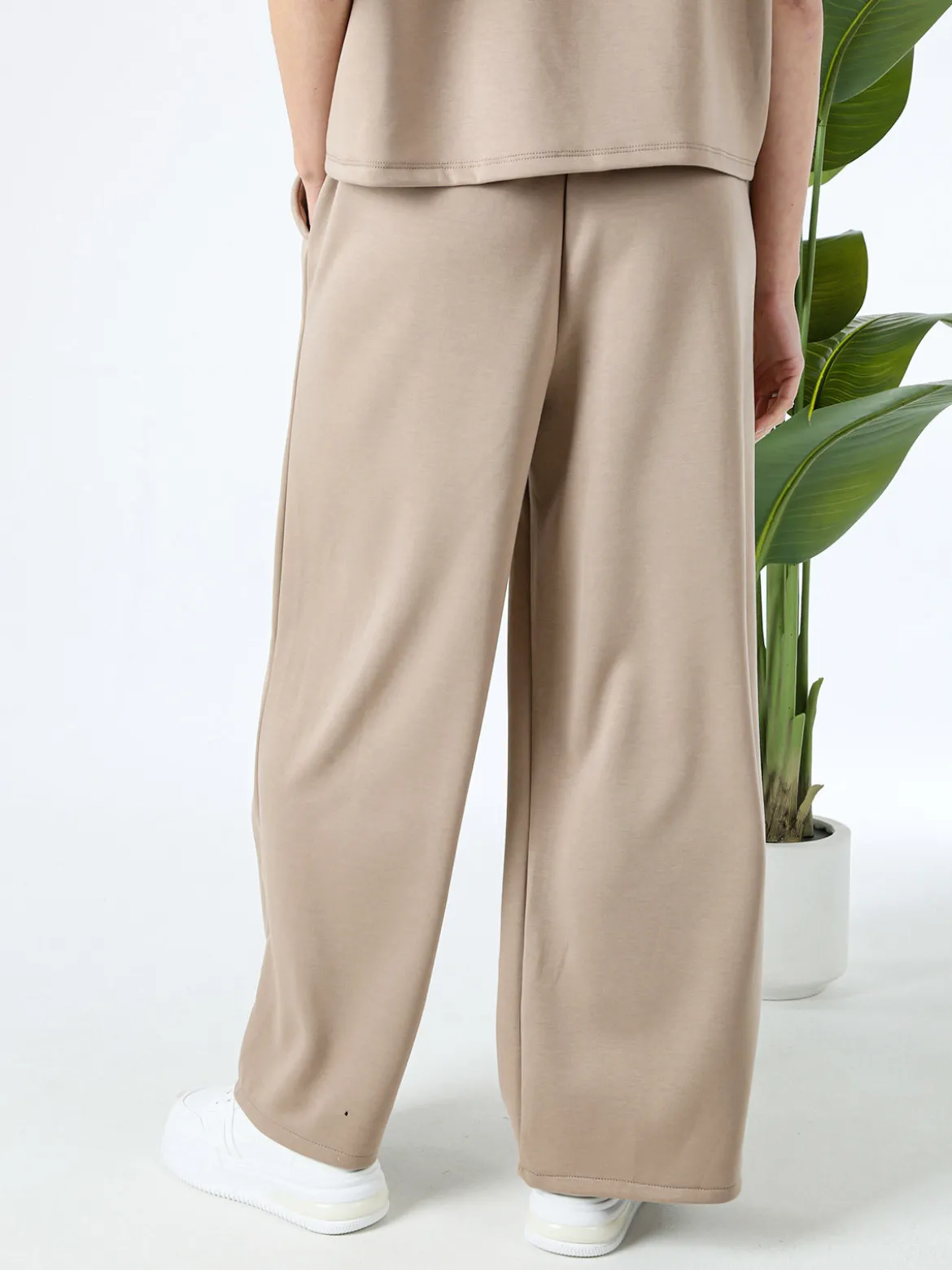 Solada Pantaloni donna in felpa a gamba larga - marrone