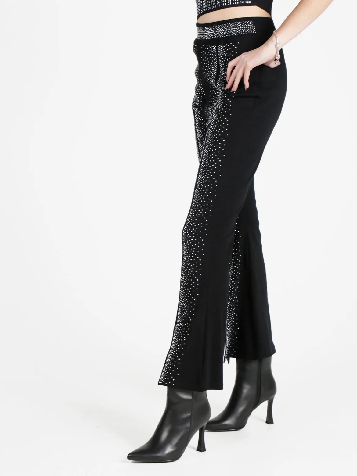 Solada Pantaloni eleganti da donna con strass e finale a zampa con spacco