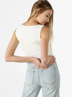 Solada Top donna arricciato sui lati con scollo a cascata - panna