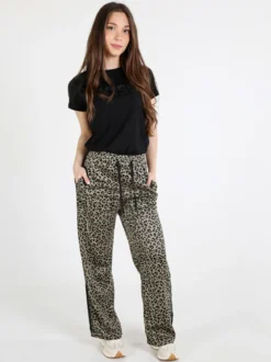 The People Rep T-shirt donna in cotone con borchie