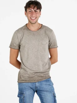 X-Cape T-shirt uomo in cotone con taschino - fango