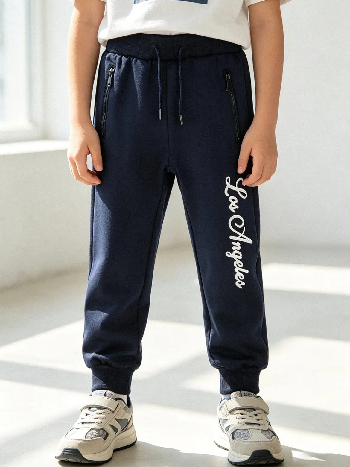 Yi Boy Pantaloni tuta da bambino con polsini e coulisse - blu scuro