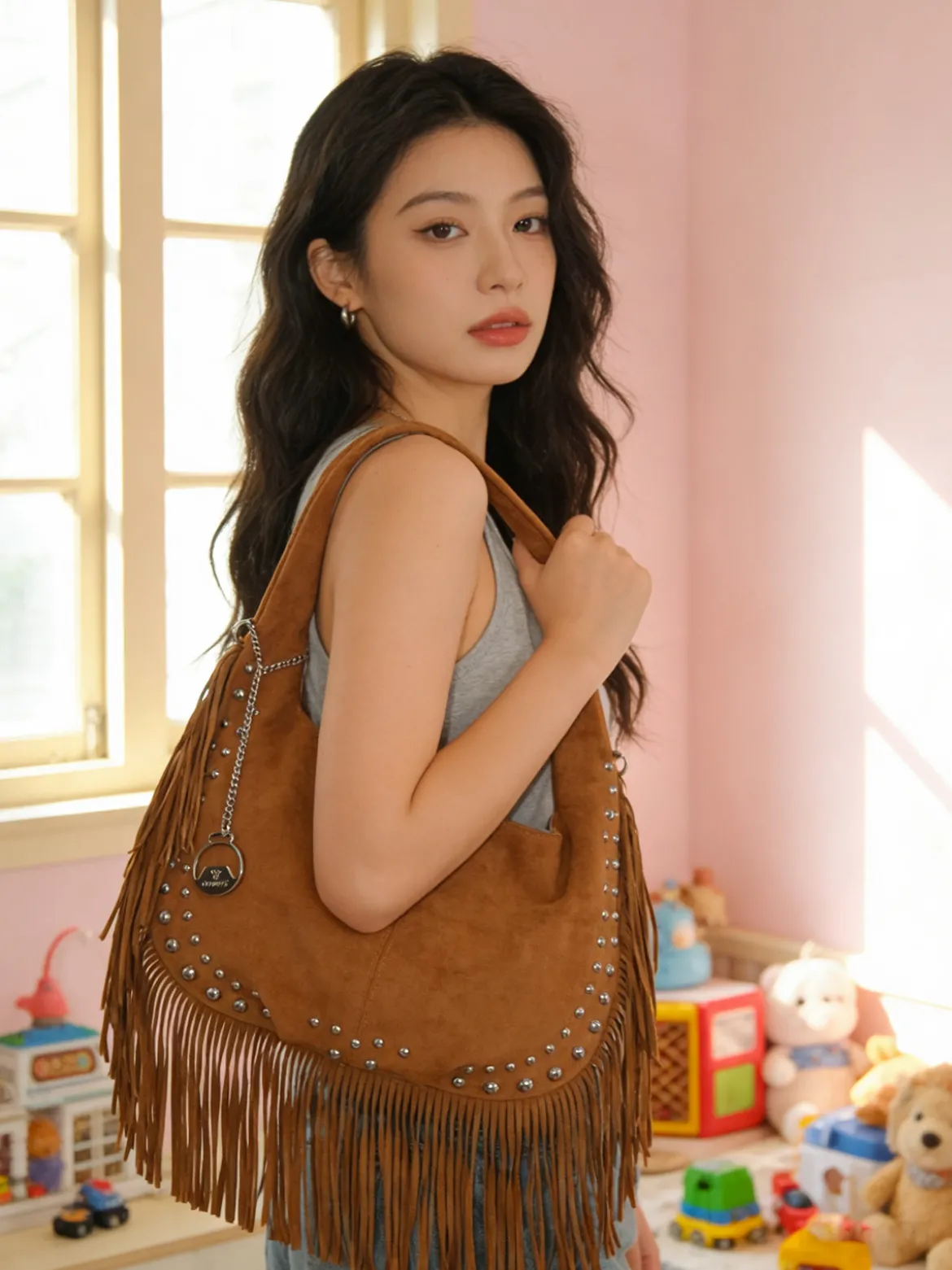 You Young Coveri Borsa a spalla da donna con frange e borchie - marrone